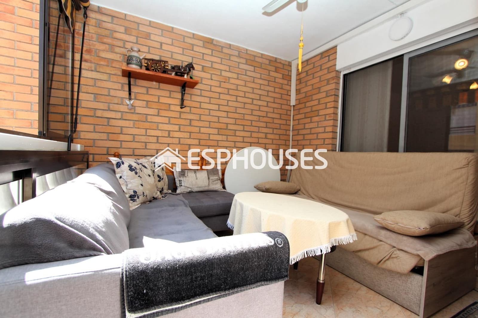 Apartamento de 2 habitaciones en Guardamar del Segura en venta - 179.990 € (Ref: 9720283)