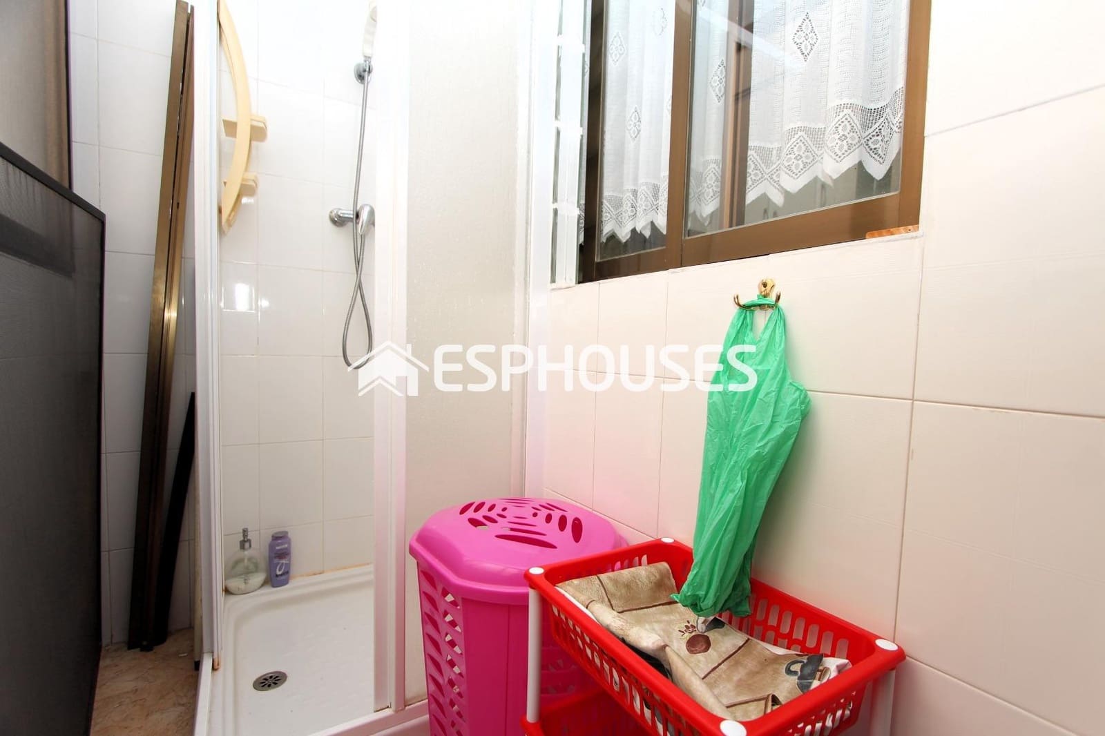 Apartamento de 2 habitaciones en Guardamar del Segura en venta - 179.990 € (Ref: 9720283)