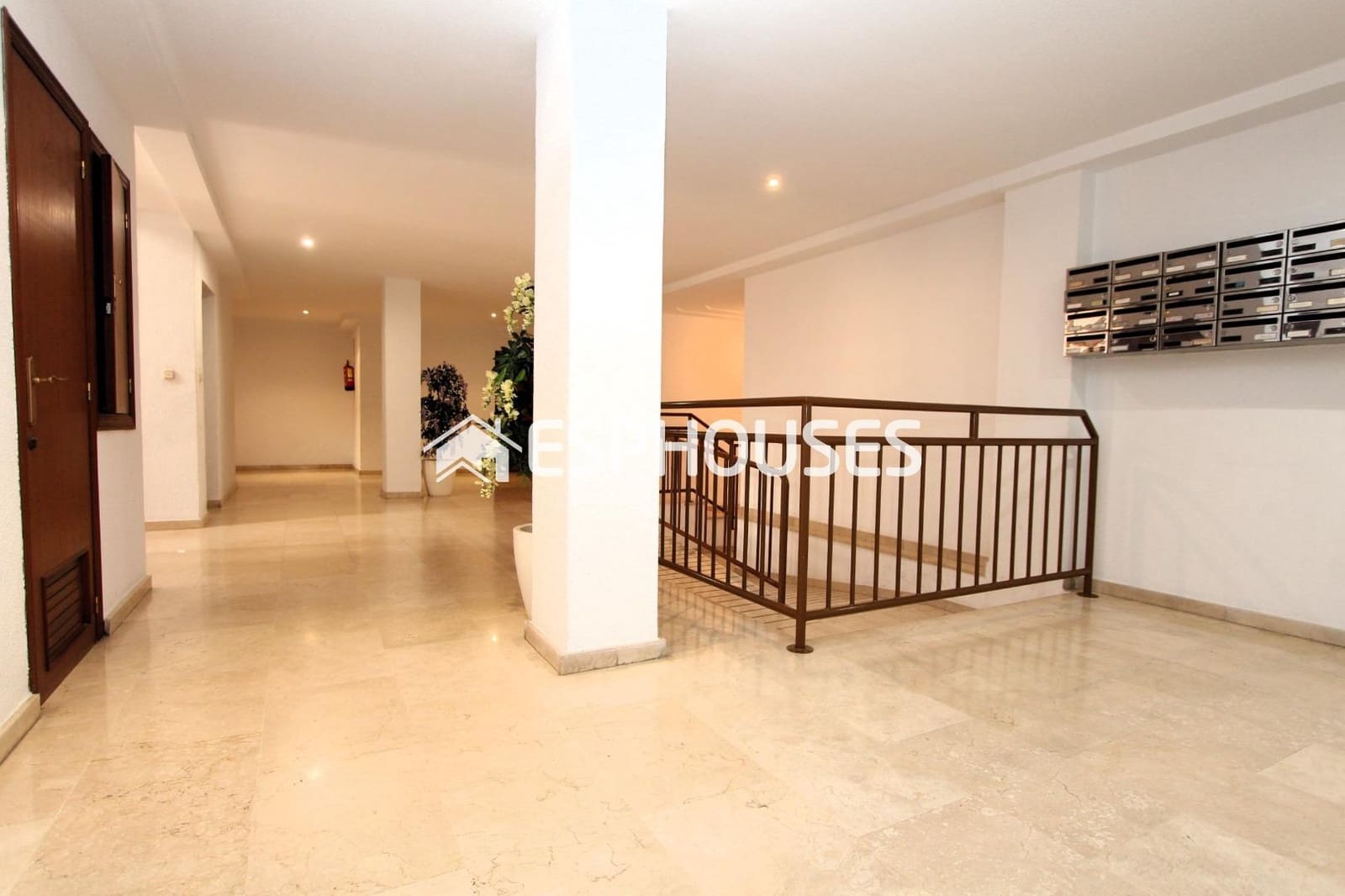Apartamento de 2 habitaciones en Guardamar del Segura en venta - 179.990 € (Ref: 9720283)
