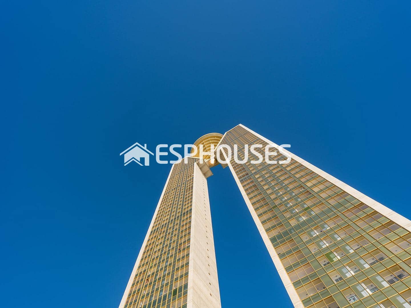 3 slaapkamer Appartement te koop in Benidorm met zwembad garage - € 1.065.000 (Ref: 9720287)