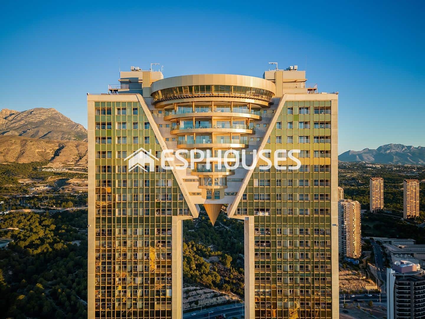 3 slaapkamer Appartement te koop in Benidorm met zwembad garage - € 1.065.000 (Ref: 9720287)