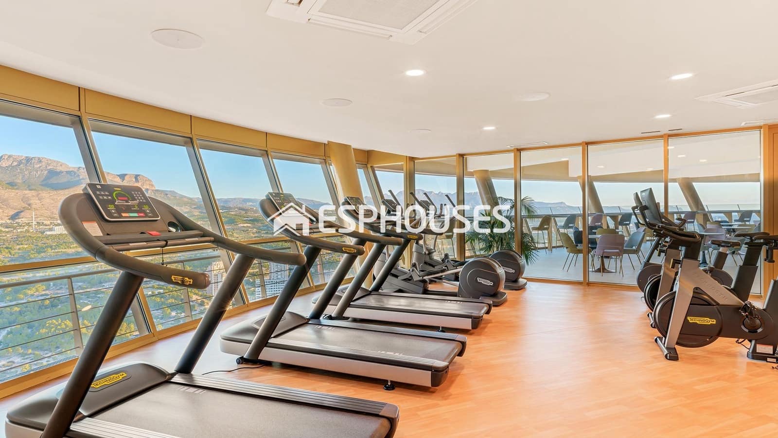 3 slaapkamer Appartement te koop in Benidorm met zwembad garage - € 1.065.000 (Ref: 9720287)