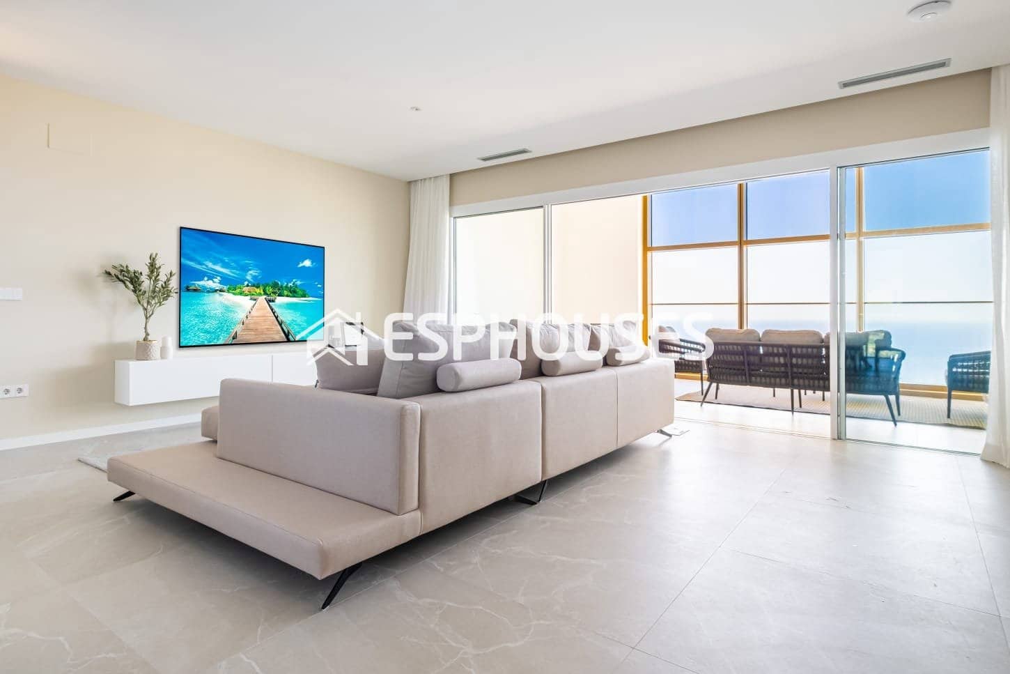 3 soveværelse Lejlighed til salg i Benidorm med swimmingpool garage - € 1.065.000 (Ref: 9720287)
