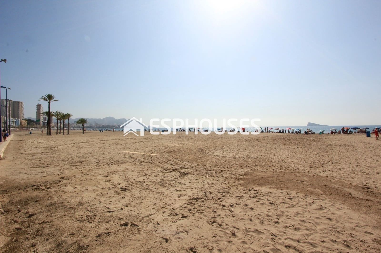 3 sovrum Lägenhet till salu i Benidorm med pool garage - 595 000 € (Ref: 9720289)