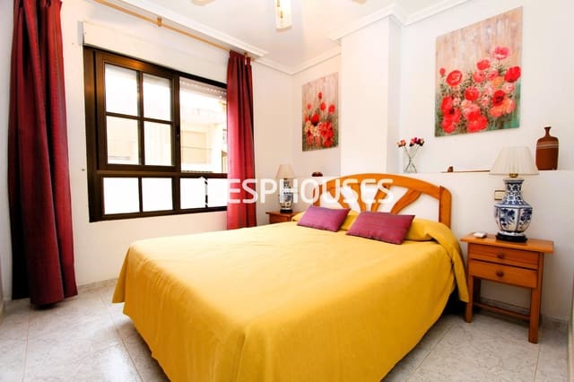 2 soverom Leilighet til salgs i Guardamar Playa, Guardamar del Segura med svømmebasseng - € 197 000 (Ref: 9720291)