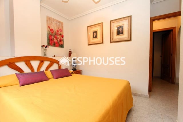 2 soverom Leilighet til salgs i Guardamar Playa, Guardamar del Segura med svømmebasseng - € 197 000 (Ref: 9720291)