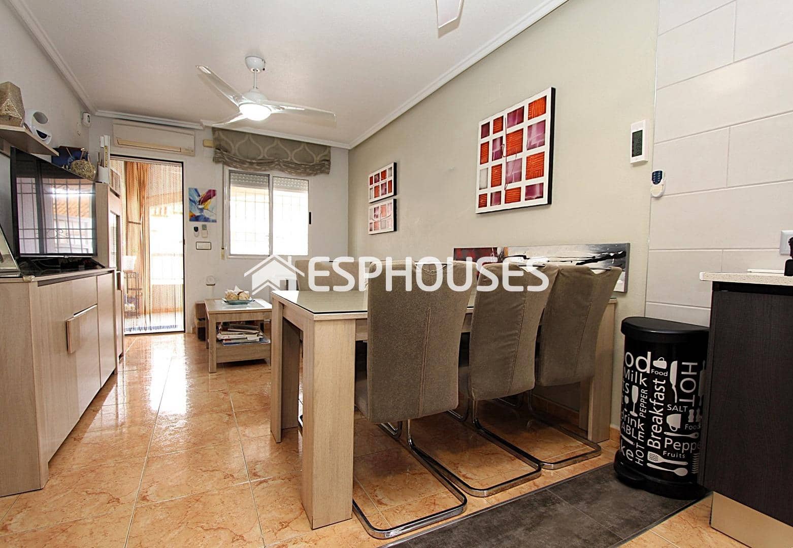 2 quarto Apartamento para venda em Torrevieja com piscina - 145 000 € (Ref: 9735849)