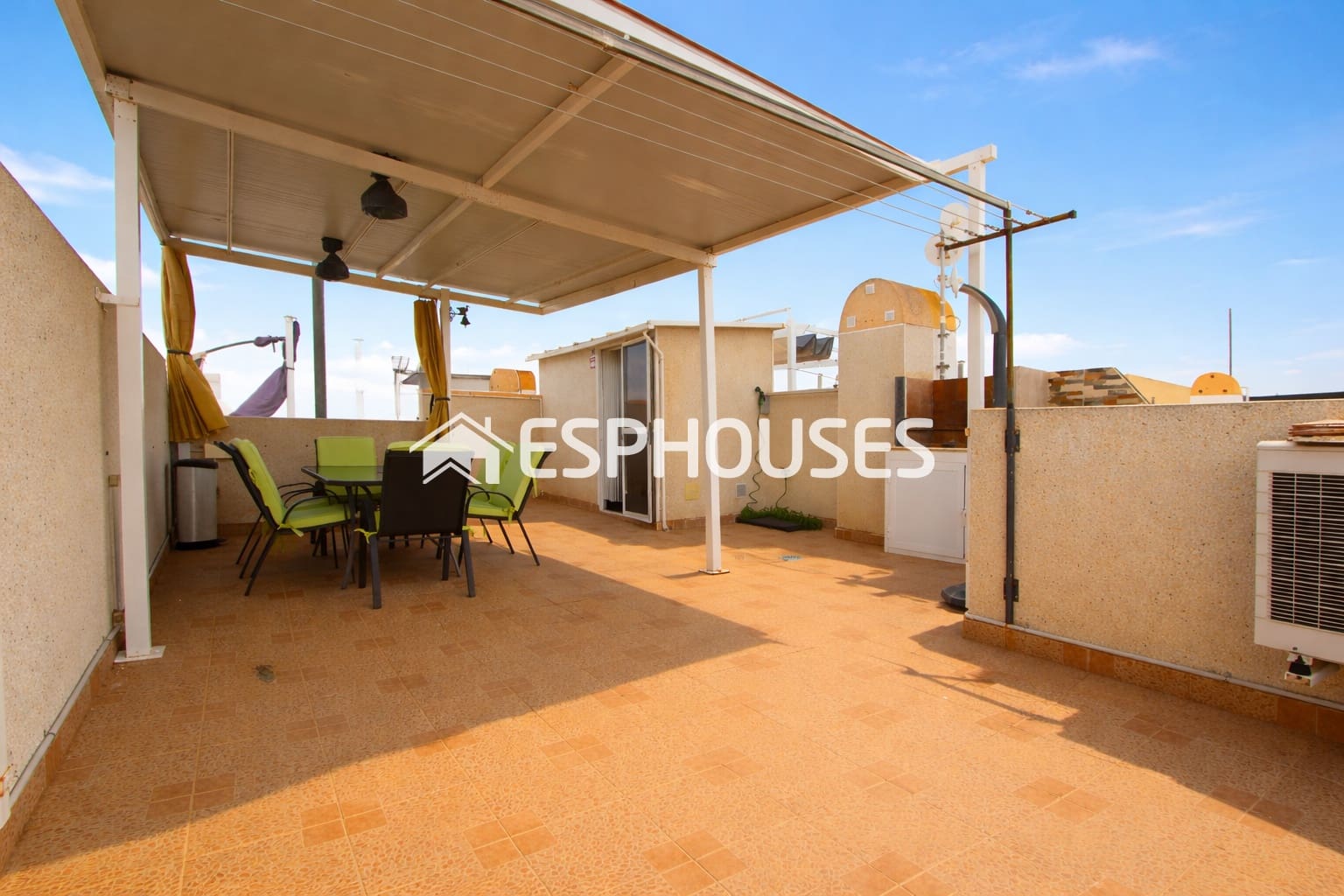 2 camera da letto Attico in vendita in Torrevieja con piscina - 145.000 € (Rif: 9735849)