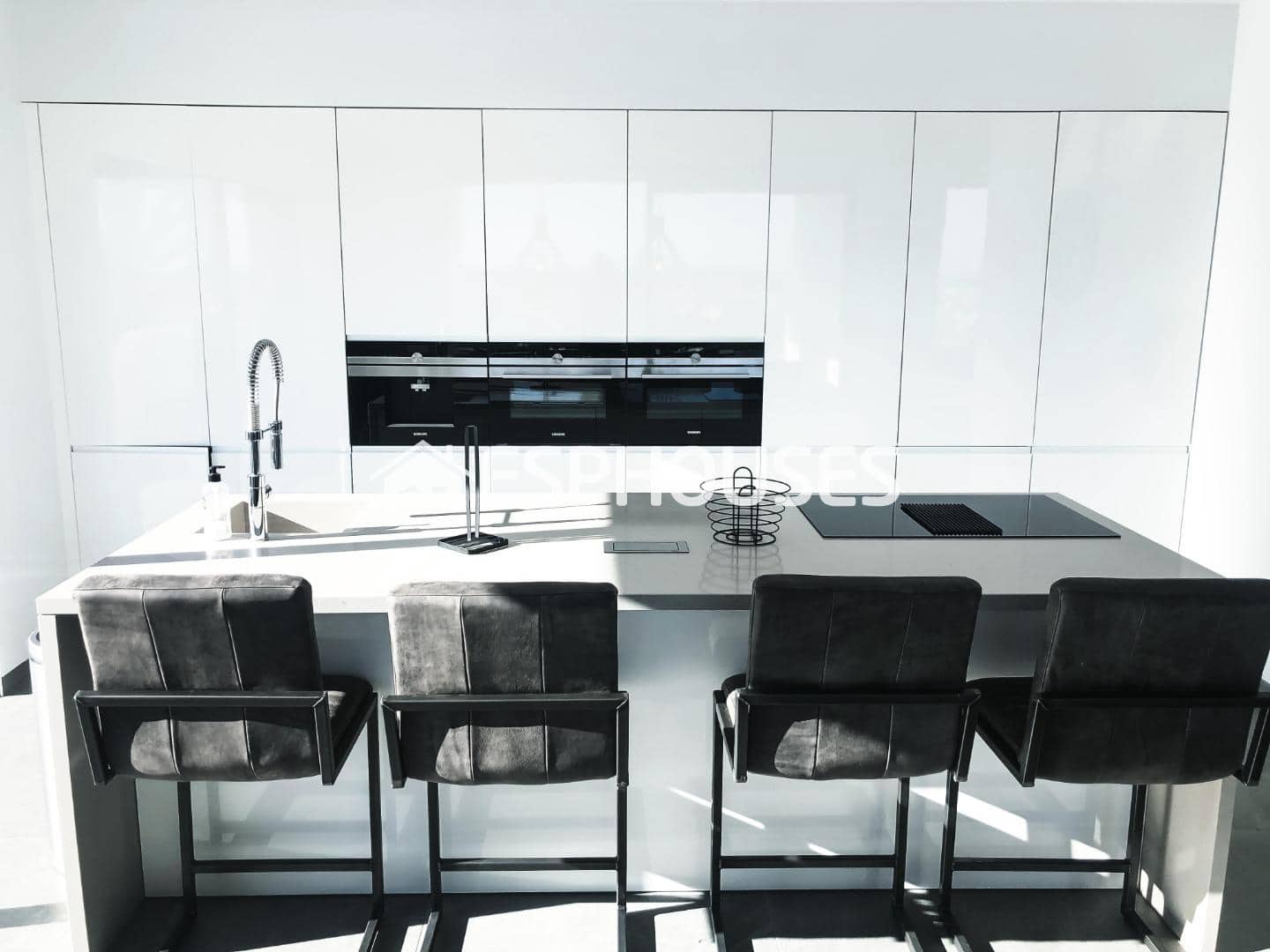 6 bedroom Villa for sale in Rojales with pool garage - € 2,300,000 (Ref: 9735850)