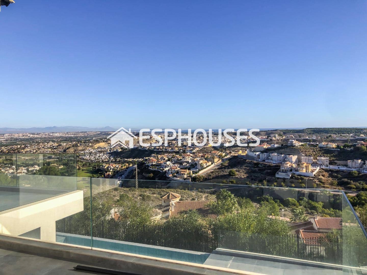 6 bedroom Villa for sale in Rojales with pool garage - € 2,300,000 (Ref: 9735850)