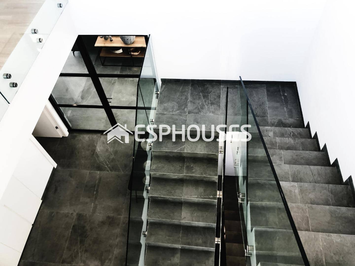 6 bedroom Villa for sale in Rojales with pool garage - € 2,300,000 (Ref: 9735850)