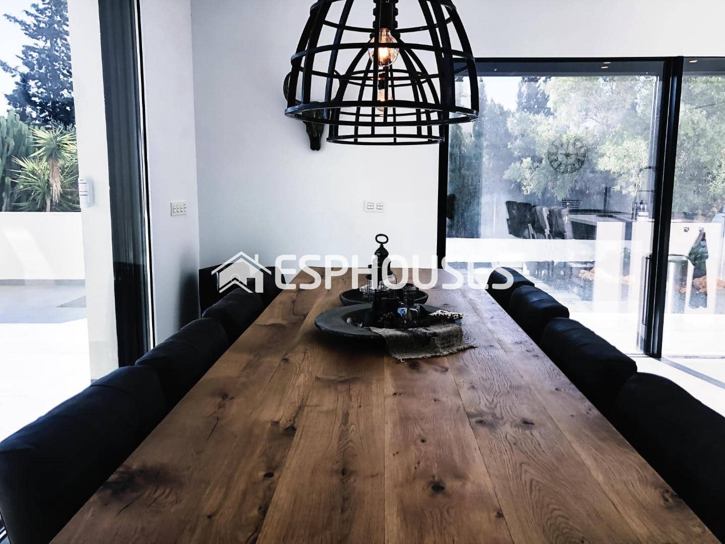 6 bedroom Villa for sale in Rojales with pool garage - € 2,300,000 (Ref: 9735850)