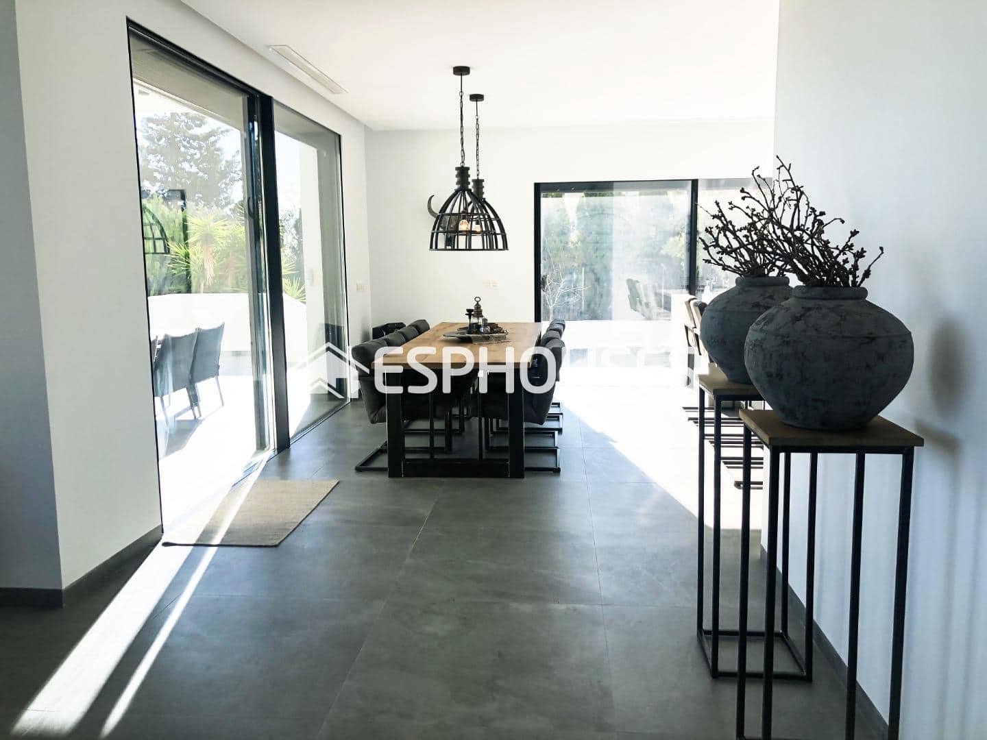 6 bedroom Villa for sale in Rojales with pool garage - € 2,300,000 (Ref: 9735850)