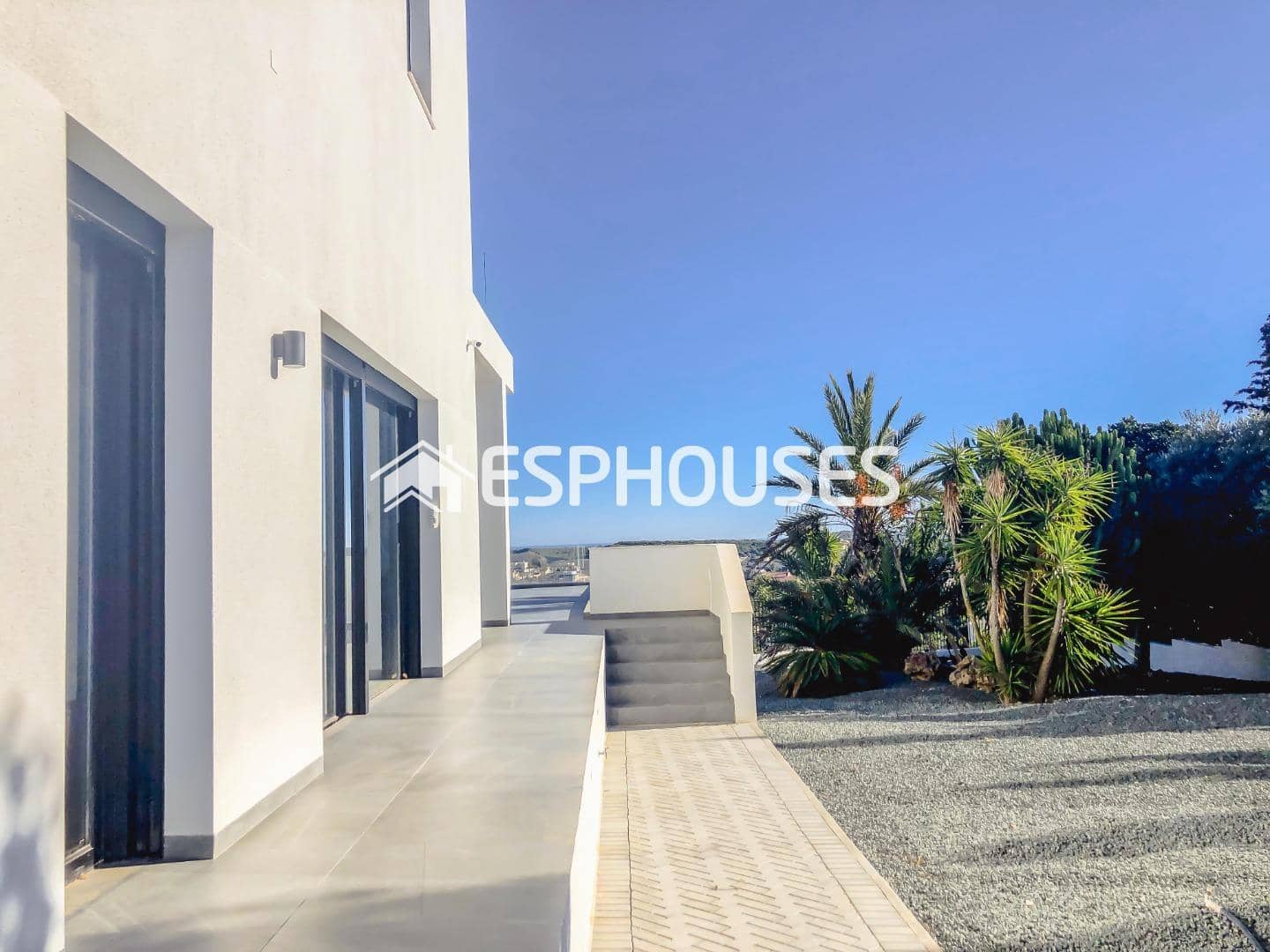 6 bedroom Villa for sale in Rojales with pool garage - € 2,300,000 (Ref: 9735850)