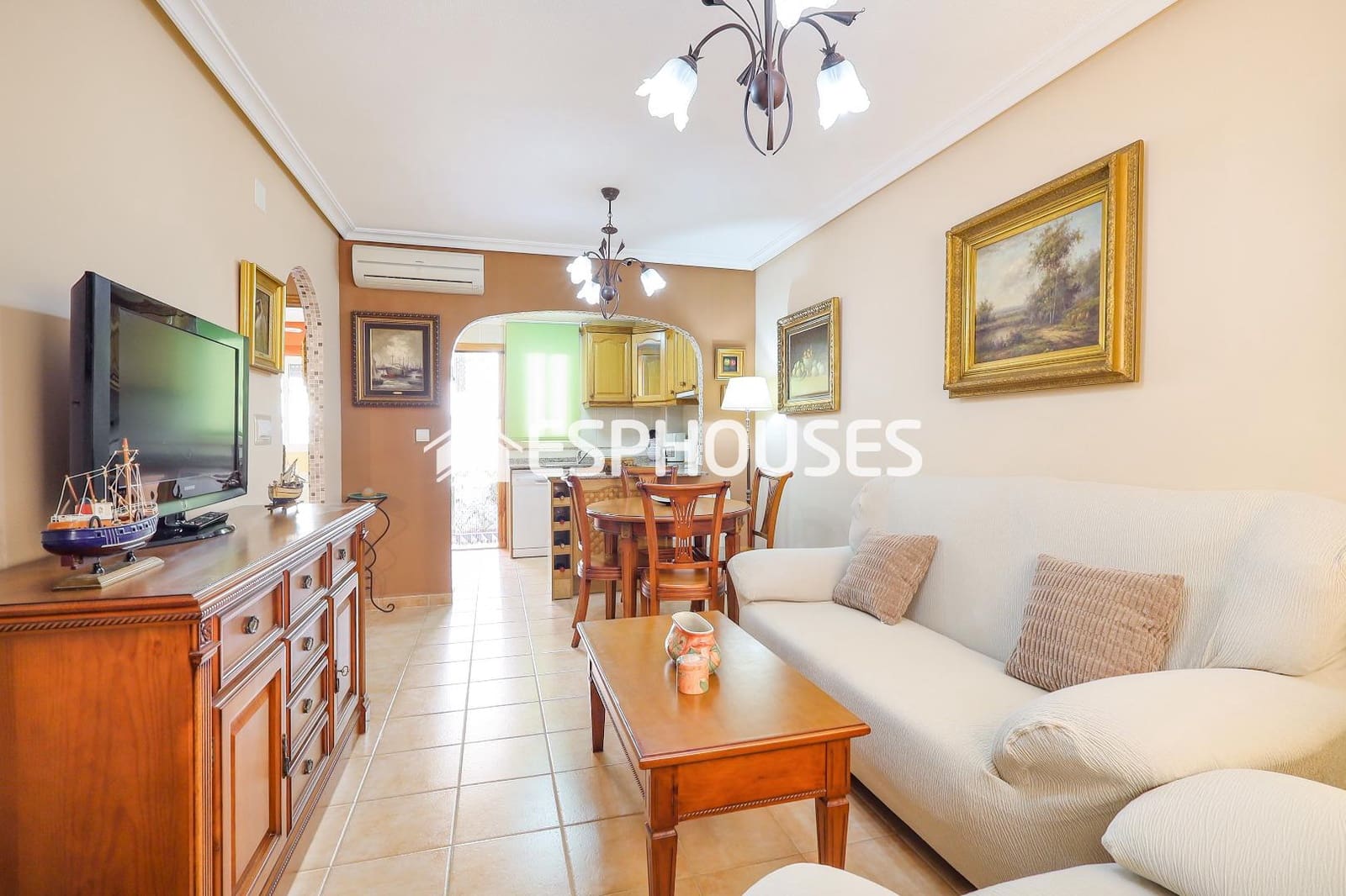 2 quarto Bungalow para venda em Guardamar del Segura com piscina - 155 000 € (Ref: 9735851)