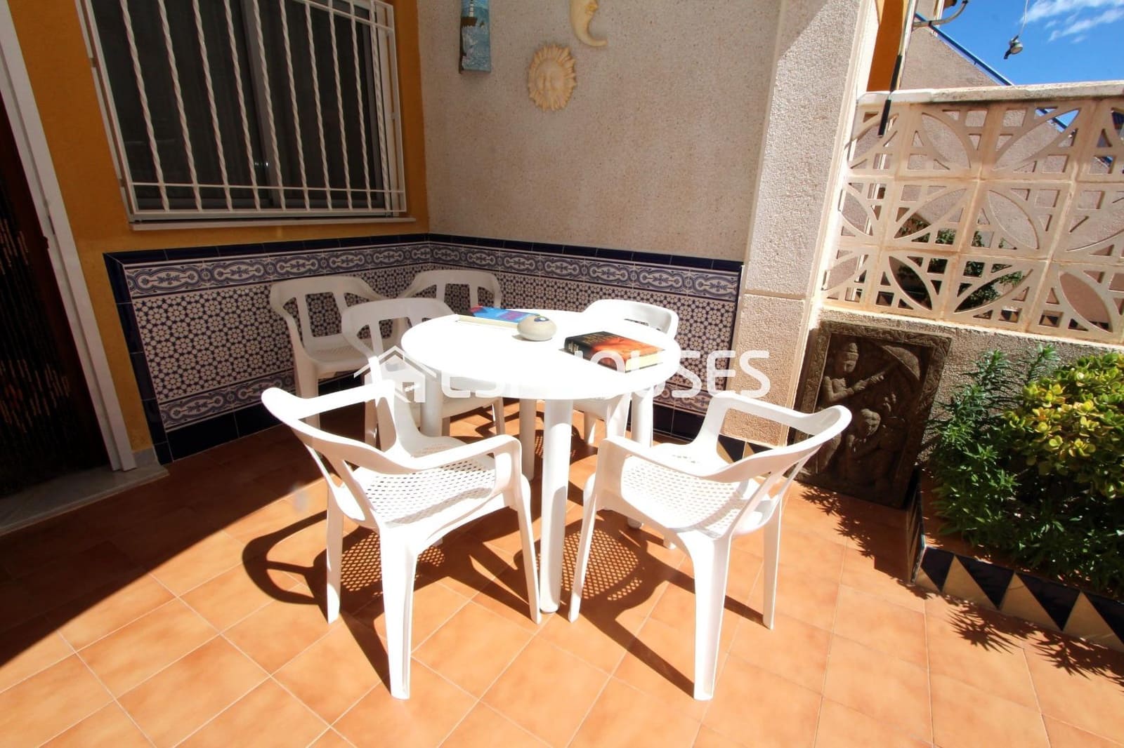 2 quarto Bungalow para venda em Guardamar del Segura com piscina - 155 000 € (Ref: 9735851)