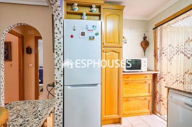 2 quarto Bungalow para venda em El Edén, Guardamar del Segura com piscina - 155 000 € (Ref: 9735851)