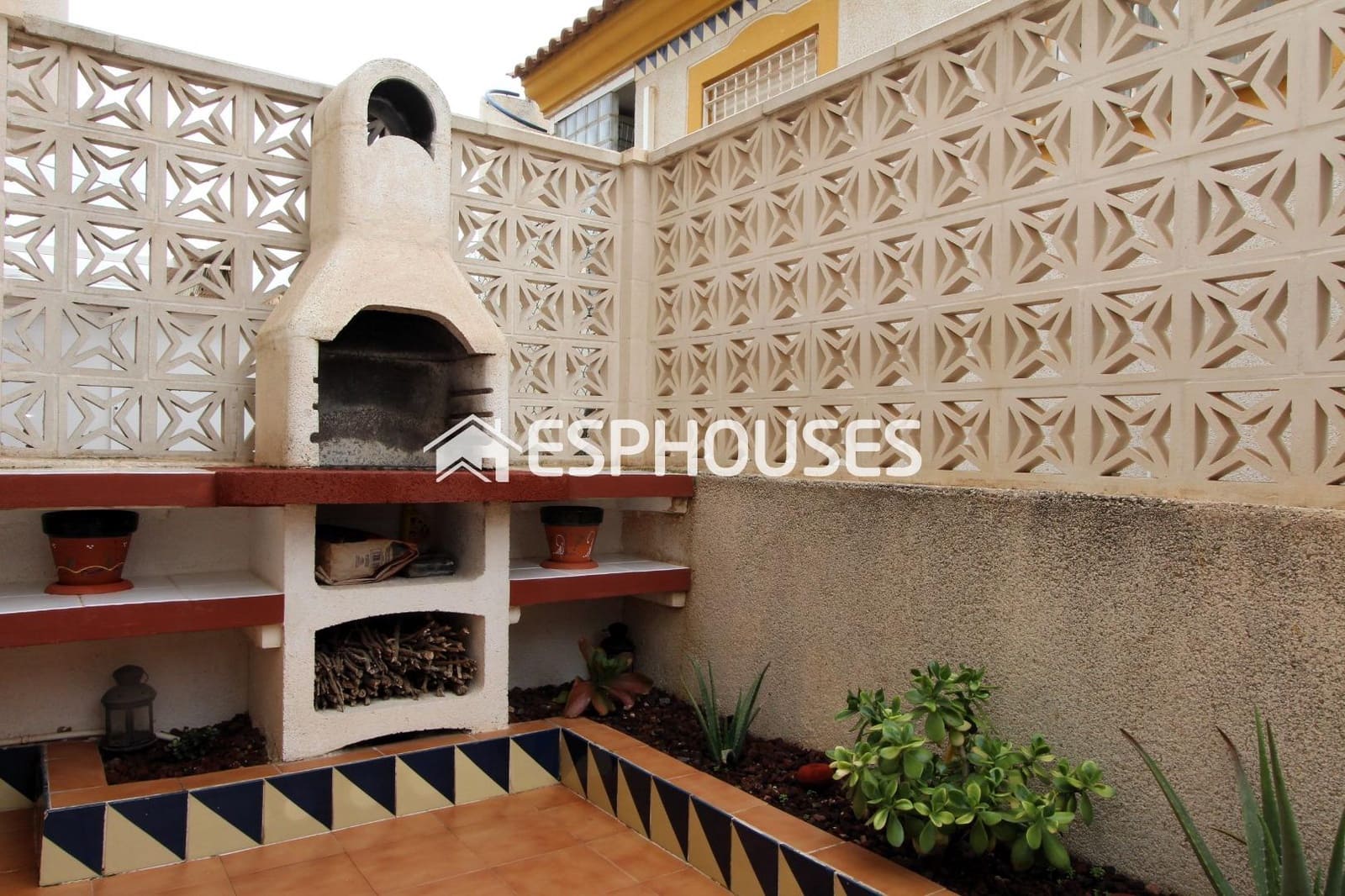 2 quarto Bungalow para venda em Guardamar del Segura com piscina - 155 000 € (Ref: 9735851)