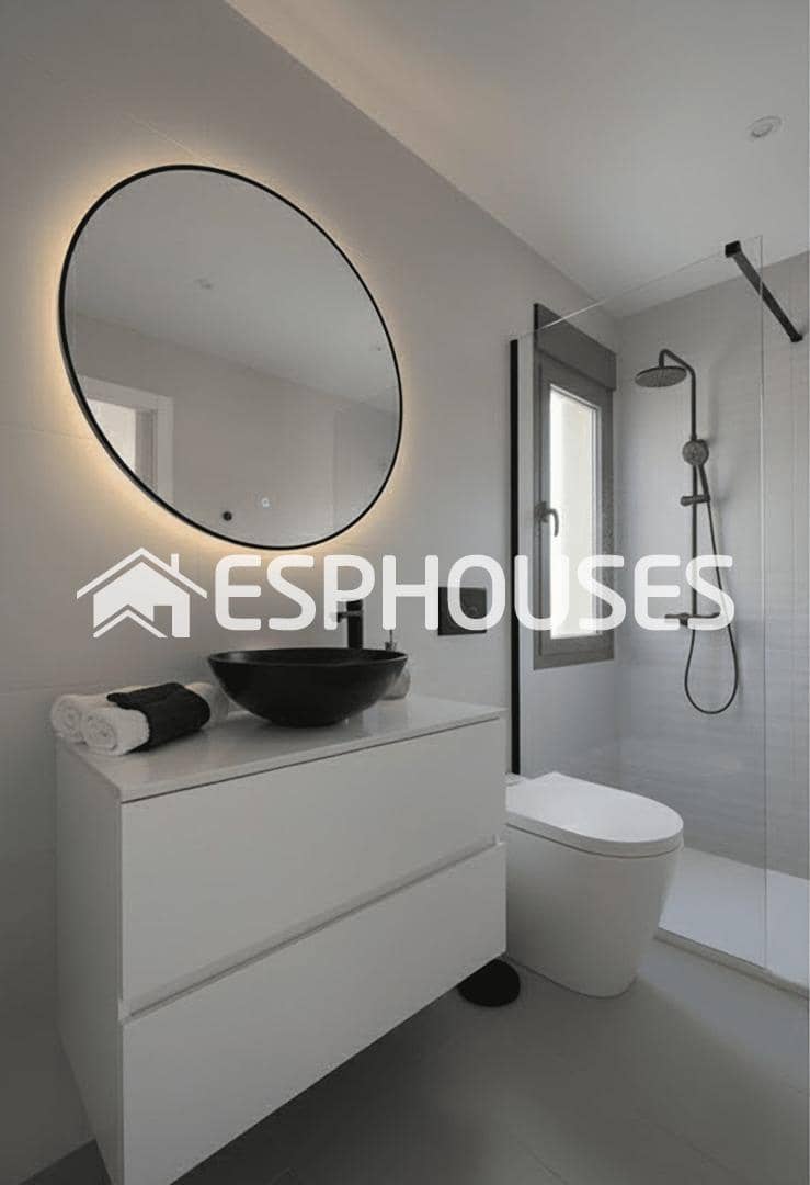 2 bedroom Apartment for sale in Los Alcazares with pool garage - € 269,900 (Ref: 9756649)