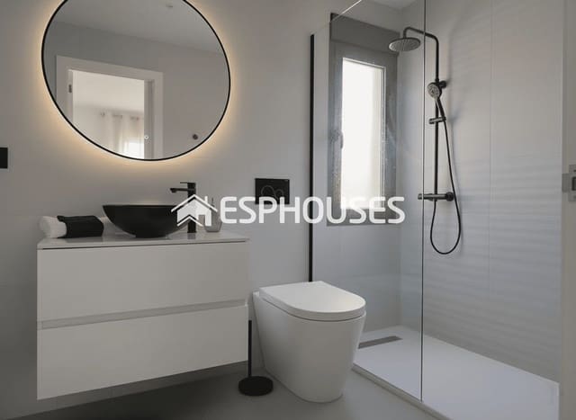 Apartamento de 3 habitaciones en Centro, Los Alcázares en venta con piscina garaje - 338.900 € (Ref: 9756650)