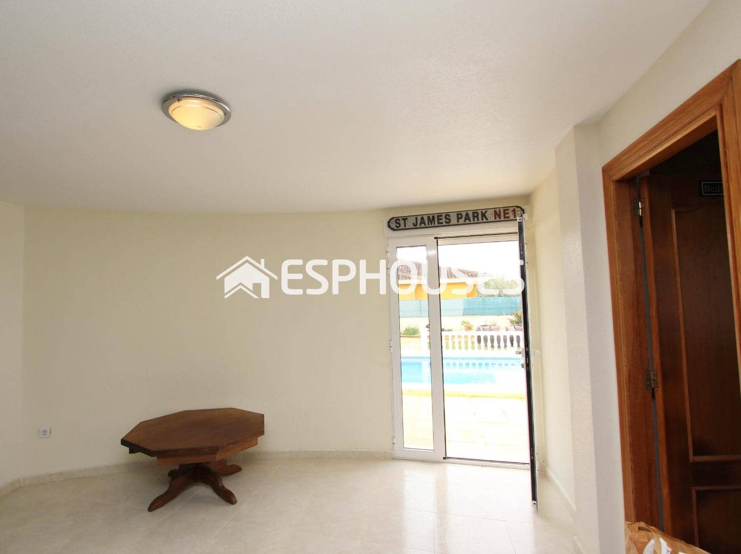 4 soverom Villa til salgs i Busot med svømmebasseng garasje - € 595 000 (Ref: 9756651)