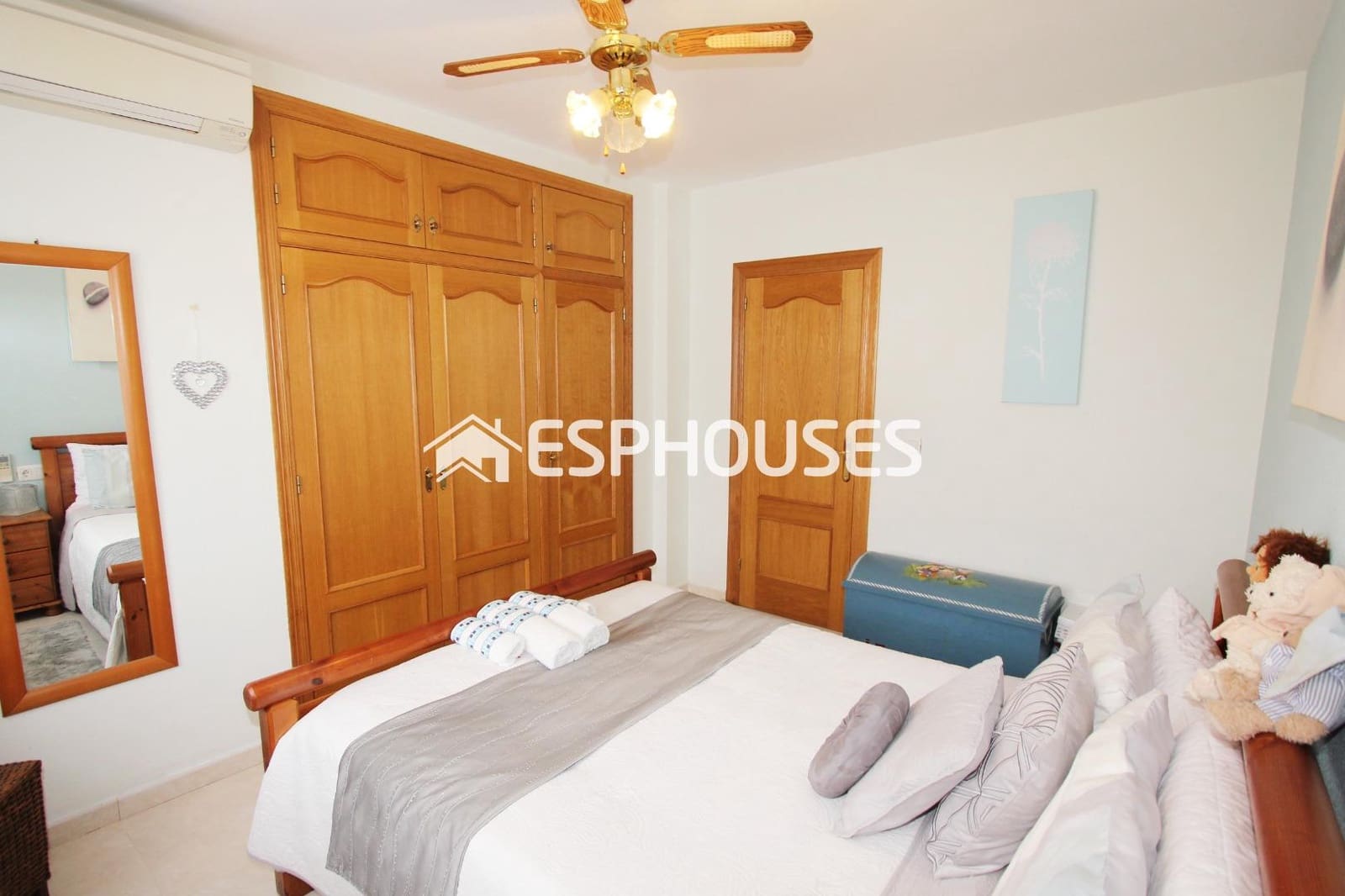 4 soverom Villa til salgs i Busot med svømmebasseng garasje - € 595 000 (Ref: 9756651)