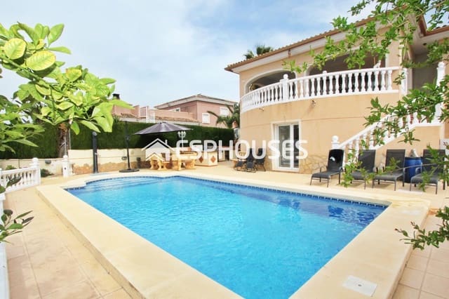 4 makuuhuone Huvila myytävänä paikassa Bonalba, Busot mukana uima-altaan 
autotalli - 595 000 € (Ref: 9756651)