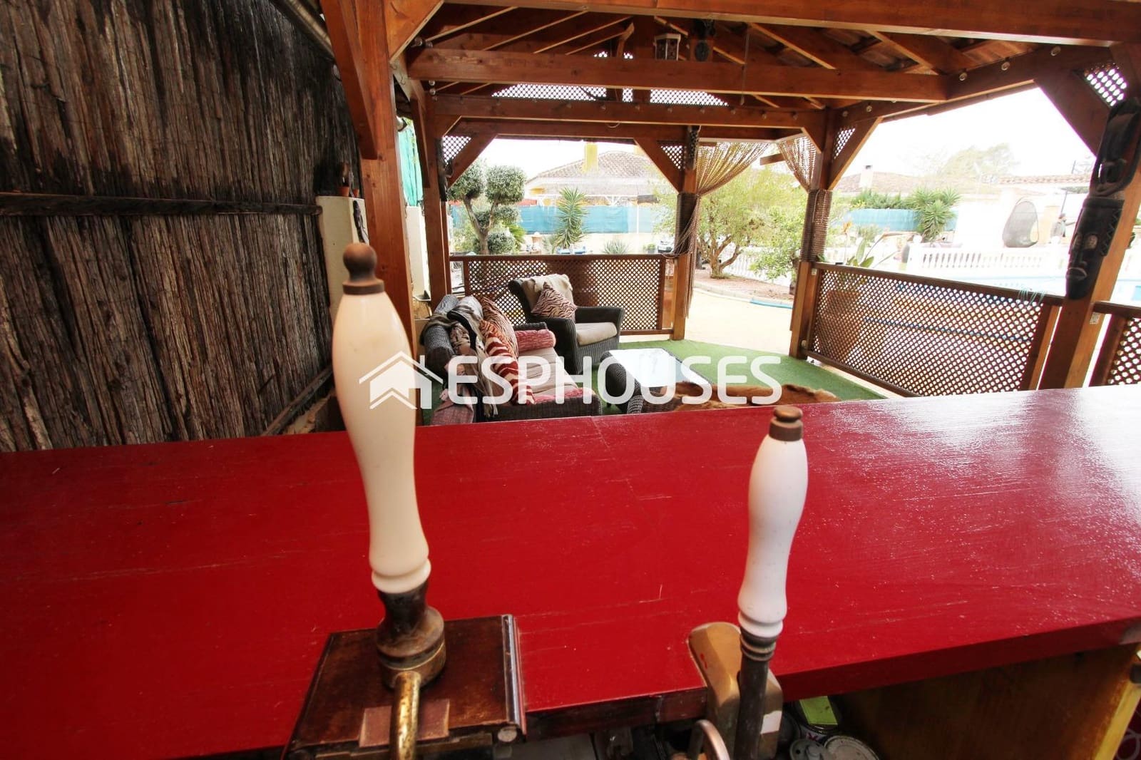 4 soverom Villa til salgs i Busot med svømmebasseng garasje - € 595 000 (Ref: 9756651)