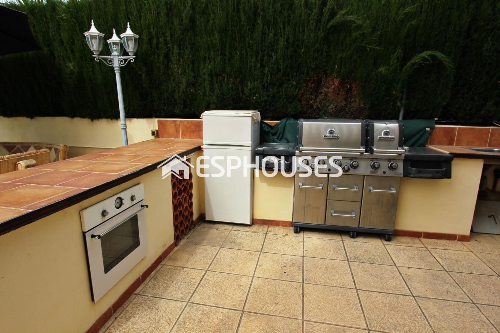 4 soverom Villa til salgs i Busot med svømmebasseng garasje - € 595 000 (Ref: 9756651)