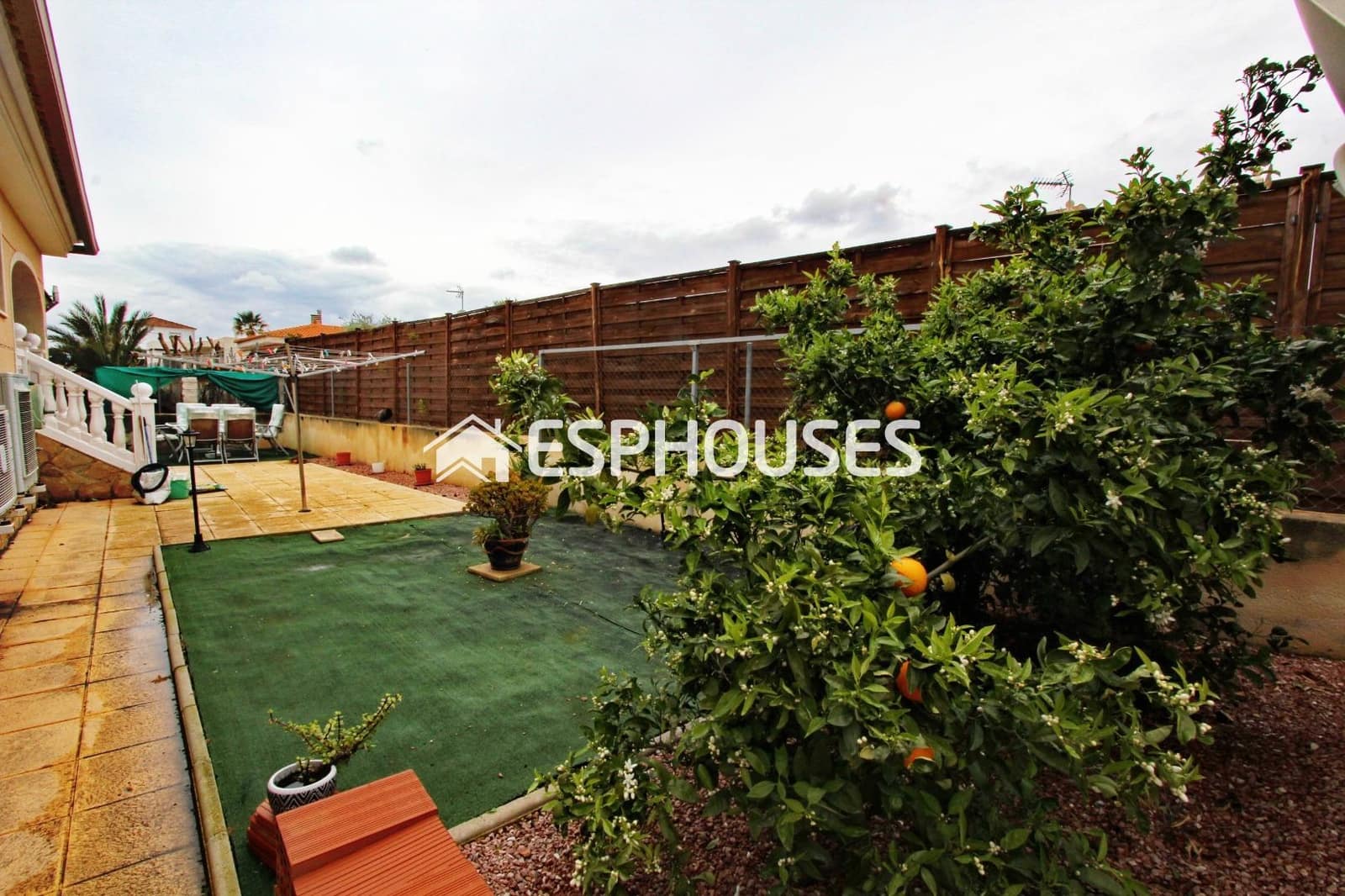 4 soverom Villa til salgs i Busot med svømmebasseng garasje - € 595 000 (Ref: 9756651)