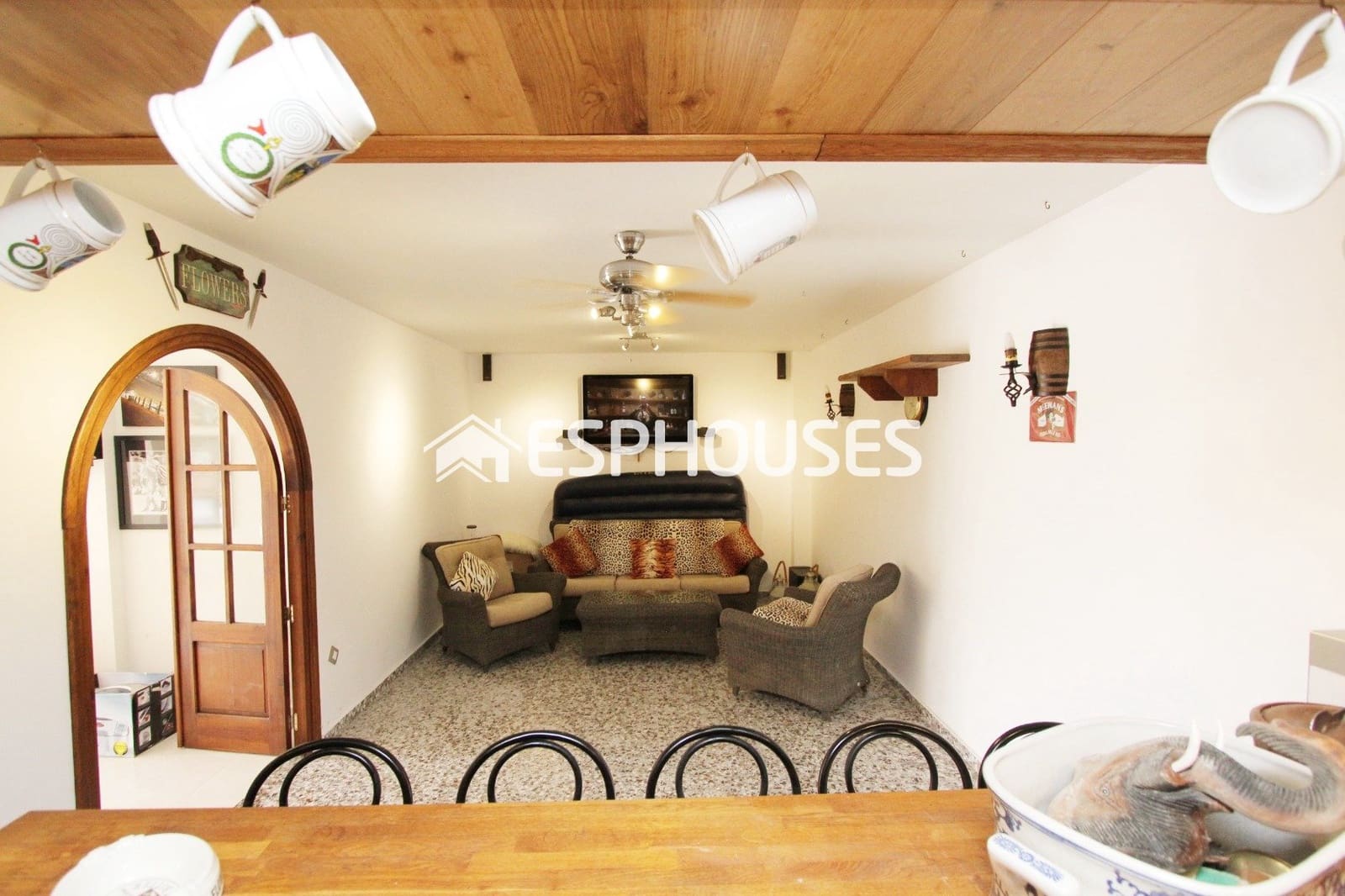 4 sypialnia Willa na sprzedaż w Busot z basenem garażem - 575 000 € (Ref: 9756651)