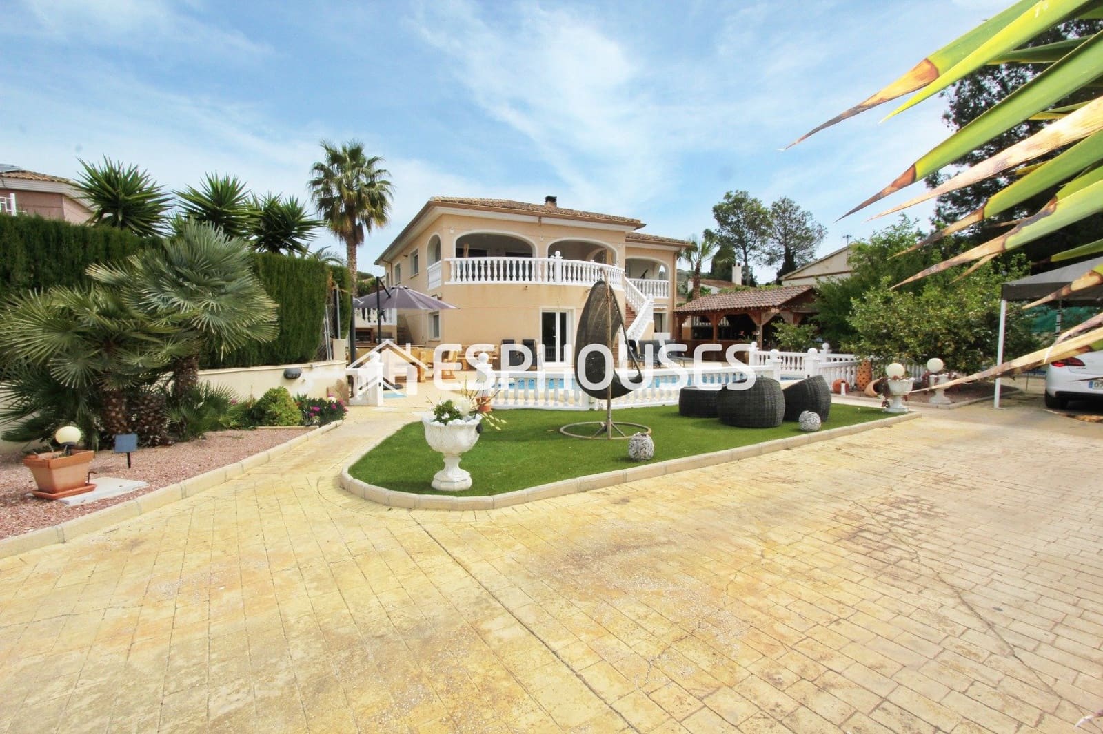 4 sypialnia Willa na sprzedaż w Busot z basenem garażem - 575 000 € (Ref: 9756651)