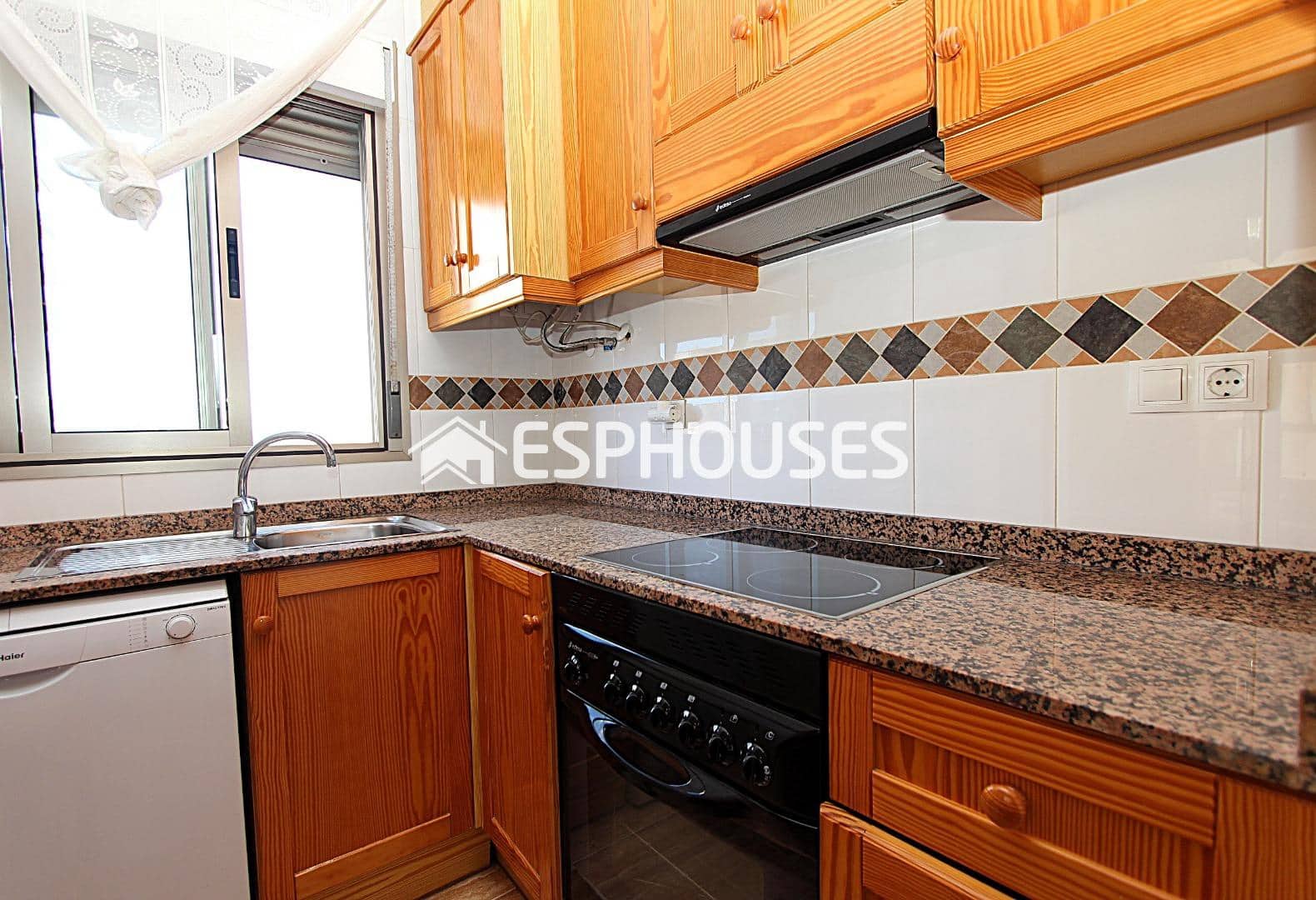 2 chambre Appartement à vendre à Guardamar del Segura avec piscine garage - 199 000 € (Ref: 9756652)