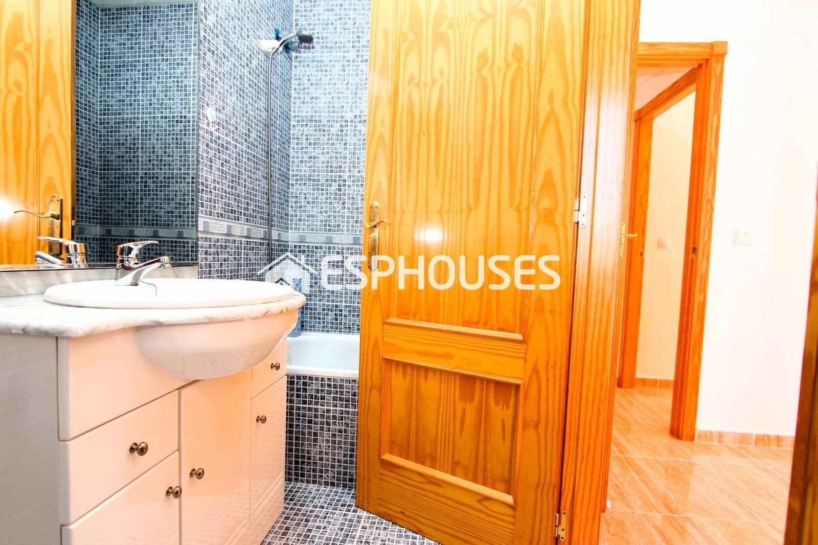 2 chambre Appartement à vendre à Guardamar del Segura avec piscine garage - 199 000 € (Ref: 9756652)