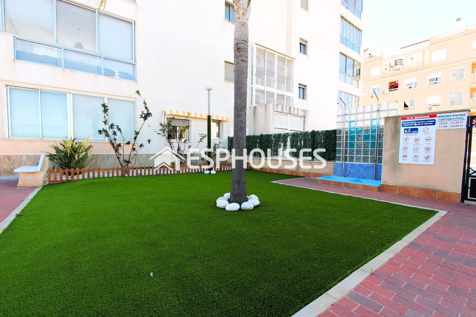 2 chambre Appartement à vendre à Guardamar del Segura avec piscine garage - 199 000 € (Ref: 9756652)