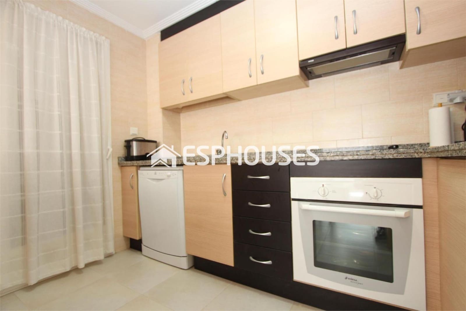 2 chambre Appartement à vendre à Guardamar del Segura avec piscine garage - 179 900 € (Ref: 9756653)