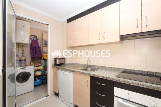 2 chambre Appartement à vendre à Puerto Deportivo, Guardamar del Segura avec piscine garage - 179 900 € (Ref: 9756653)