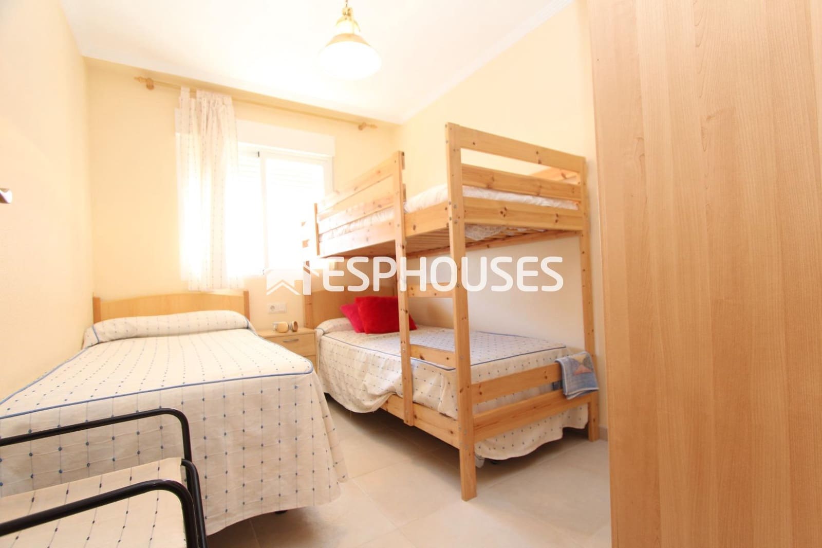 2 chambre Appartement à vendre à Guardamar del Segura avec piscine garage - 179 900 € (Ref: 9756653)