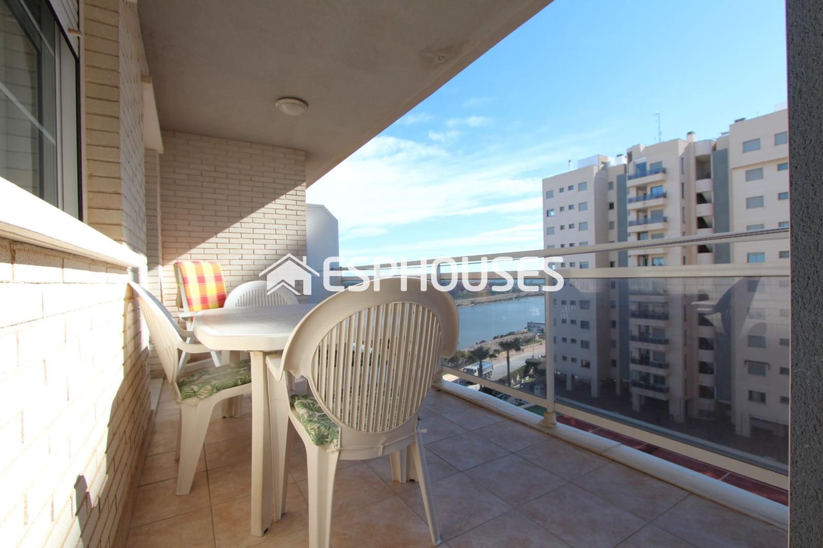 2 chambre Appartement à vendre à Guardamar del Segura avec piscine garage - 179 900 € (Ref: 9756653)