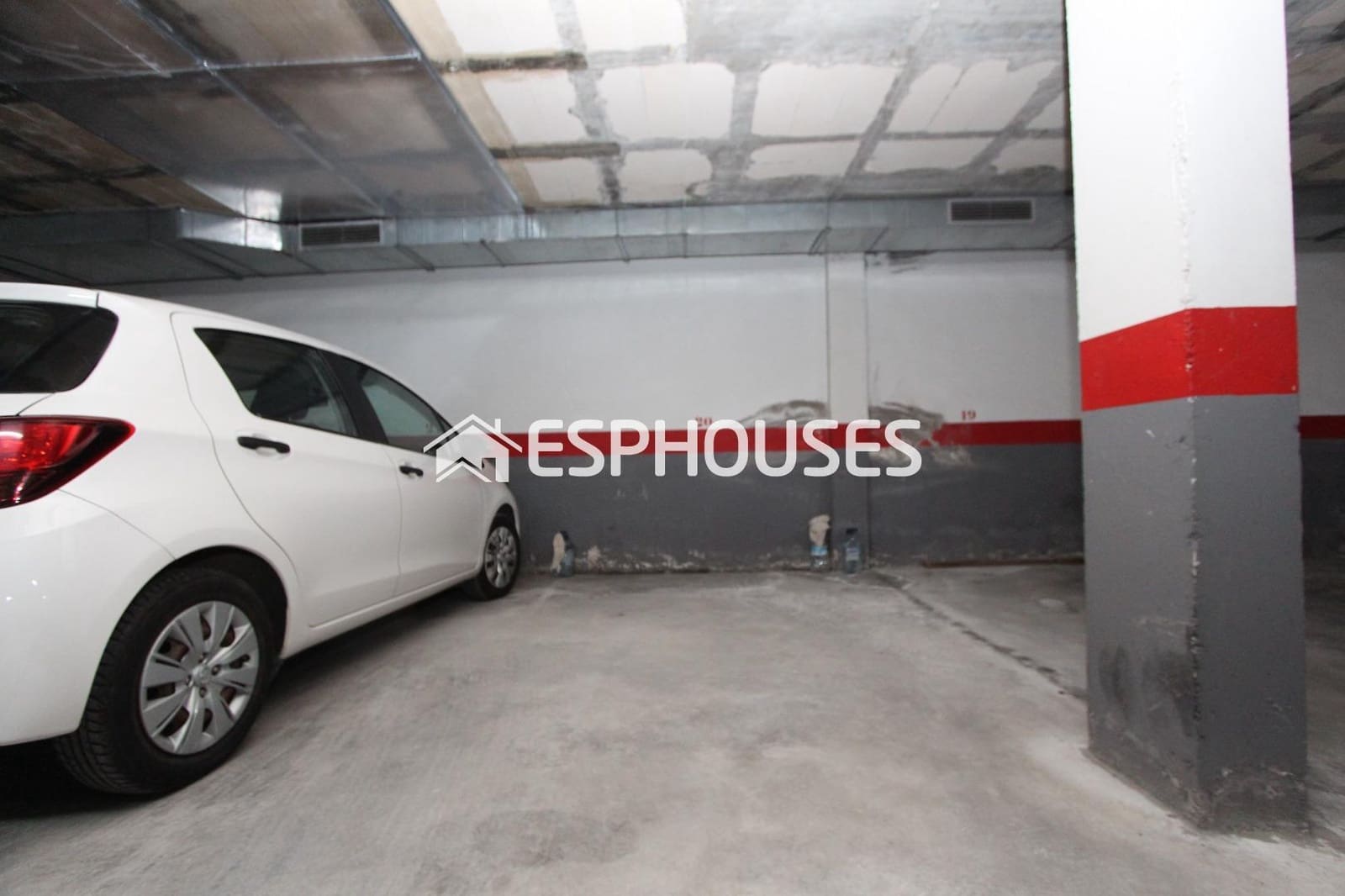 2 chambre Appartement à vendre à Guardamar del Segura avec piscine garage - 179 900 € (Ref: 9756653)