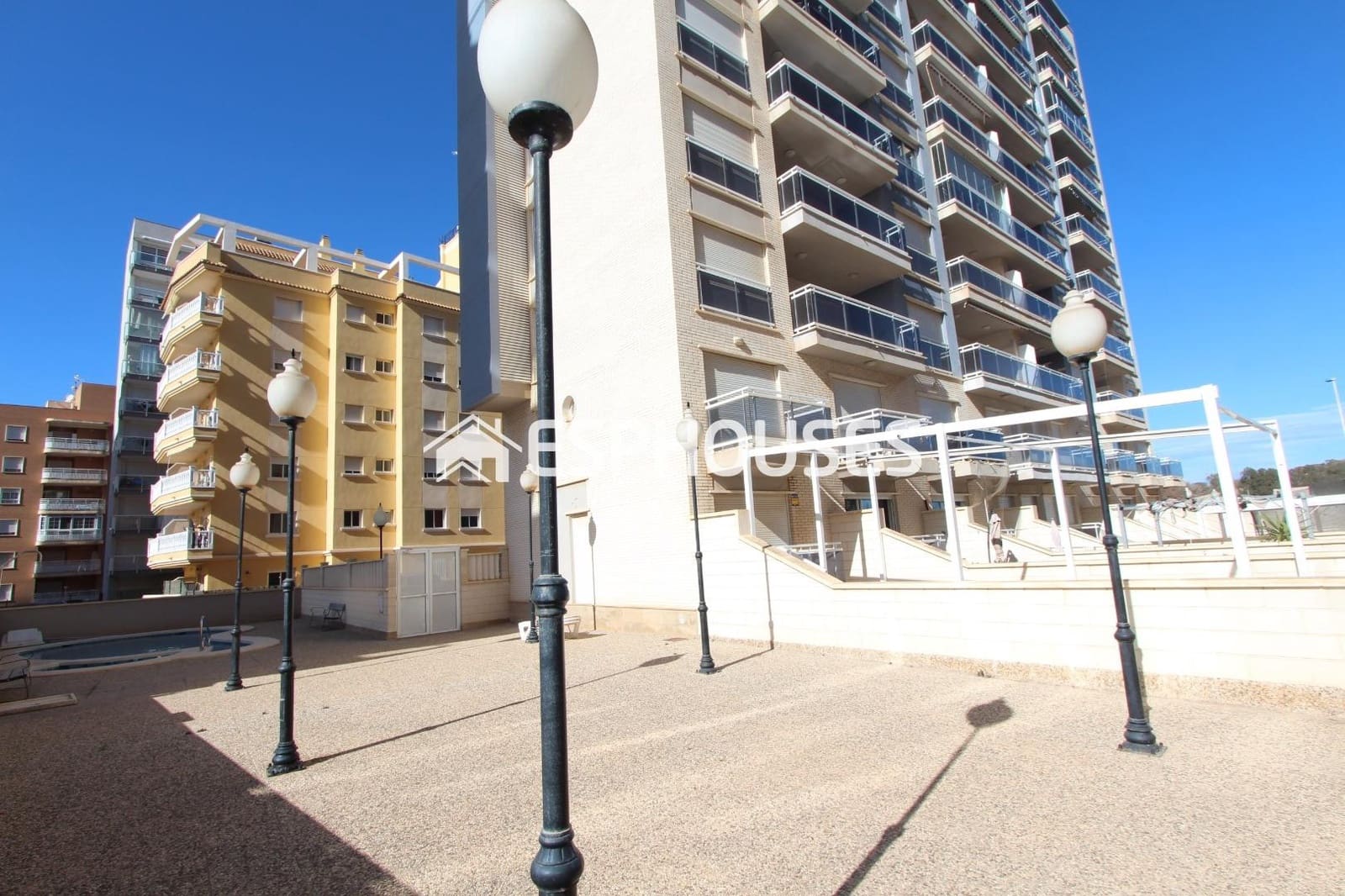 2 chambre Appartement à vendre à Guardamar del Segura avec piscine garage - 179 900 € (Ref: 9756653)