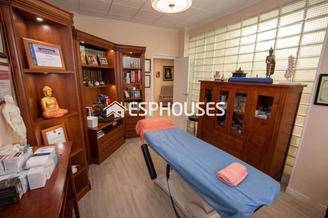 6 sypialnia Apartament na sprzedaż w Carolinas Altas, Miasto Alicante / Alacant - 325 000 € (Ref: 9773367)