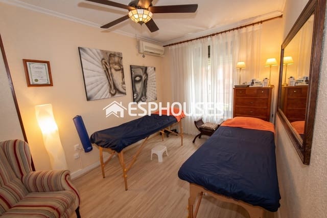 6 soveværelse Lejlighed til salg i Carolinas Altas, Alicante by - € 285.000 (Ref: 9773367)