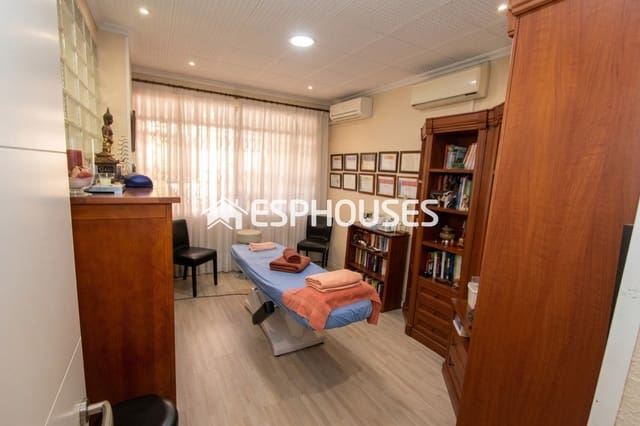 6 soveværelse Lejlighed til salg i Carolinas Altas, Alicante by - € 285.000 (Ref: 9773367)