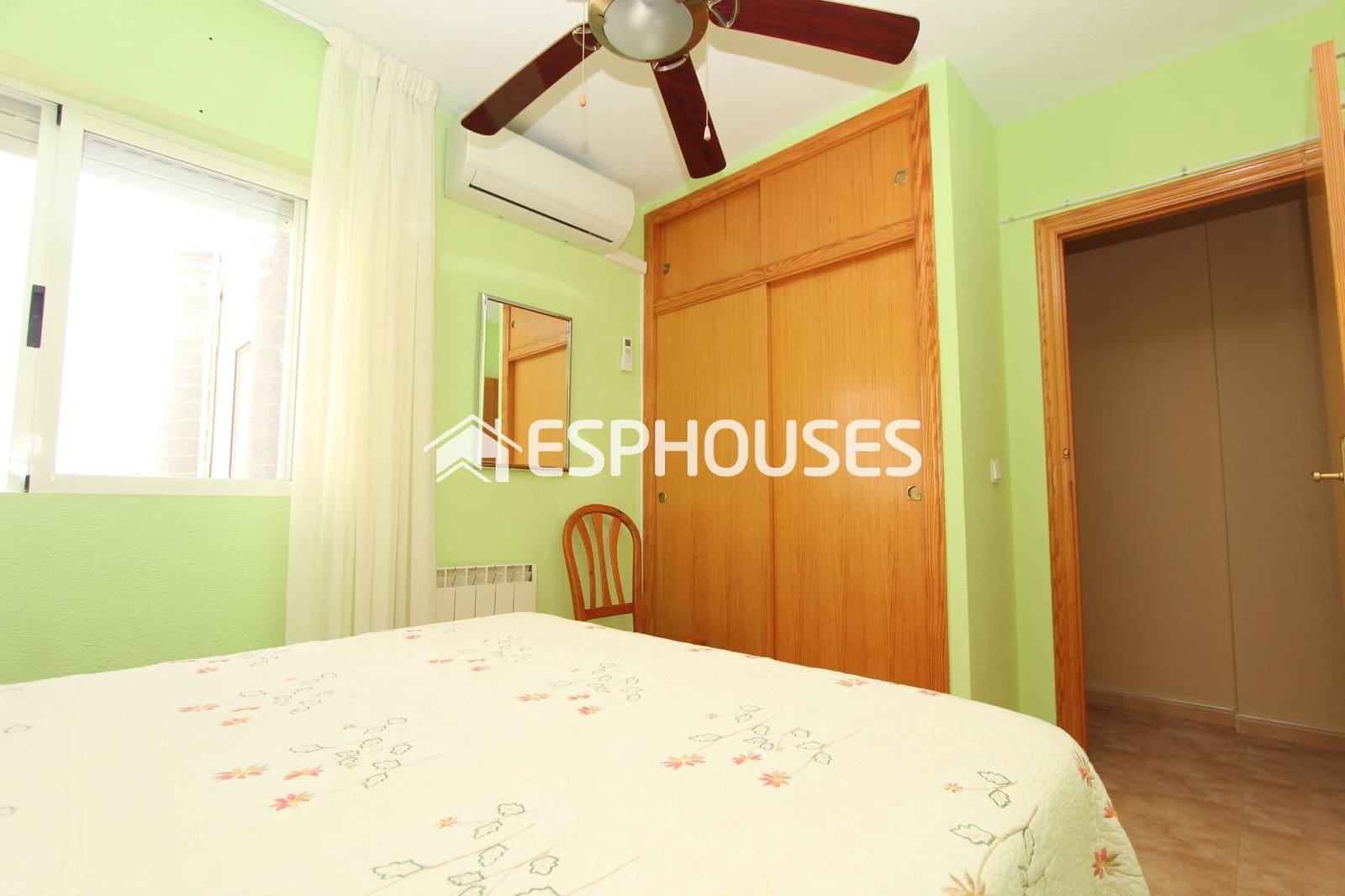 Apartamento de 2 habitaciones en Guardamar del Segura en venta - 189.500 € (Ref: 9773368)