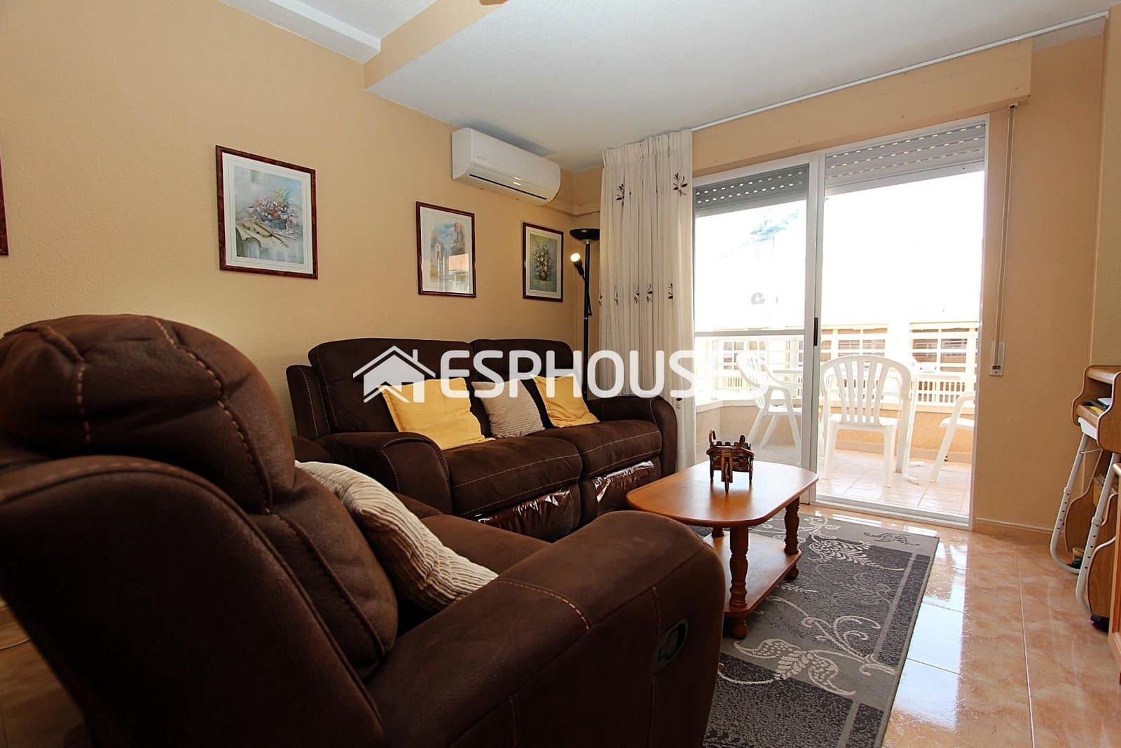 Apartamento de 2 habitaciones en Guardamar del Segura en venta - 189.500 € (Ref: 9773368)