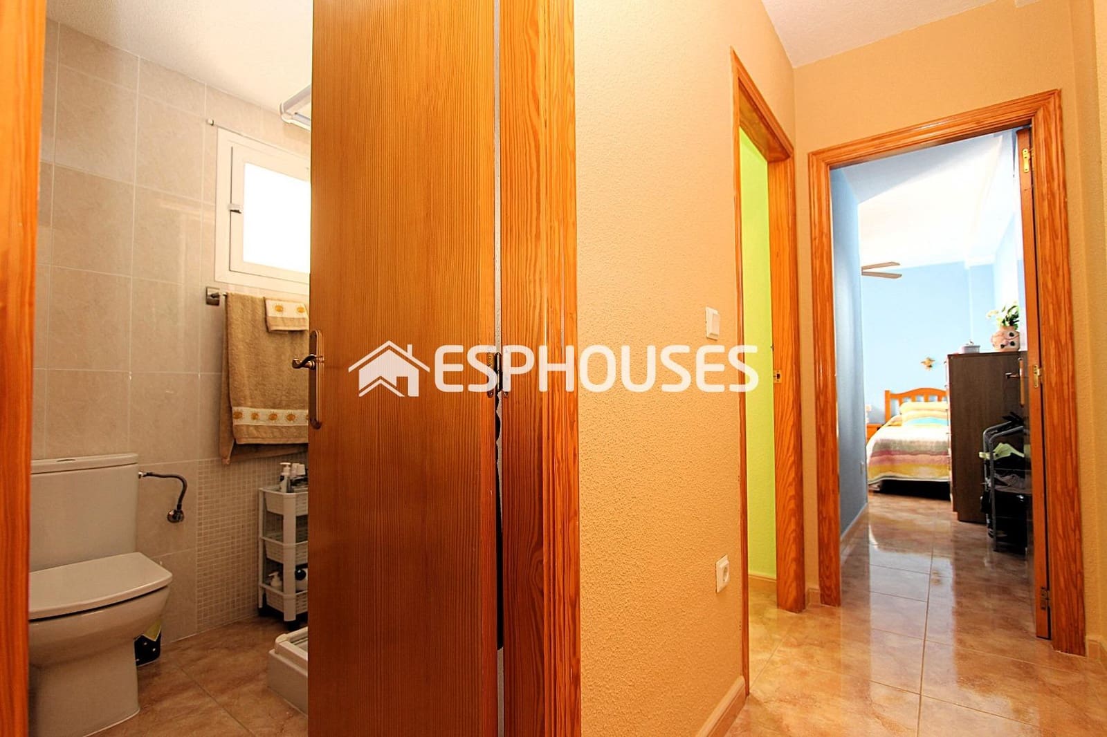 Apartamento de 2 habitaciones en Guardamar del Segura en venta - 189.500 € (Ref: 9773368)