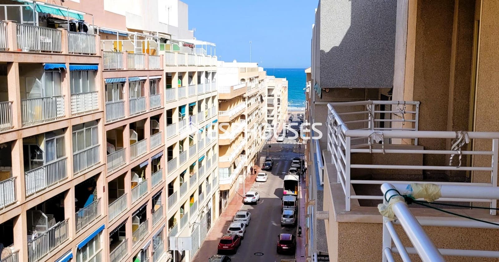 Apartamento de 2 habitaciones en Guardamar del Segura en venta - 189.500 € (Ref: 9773368)