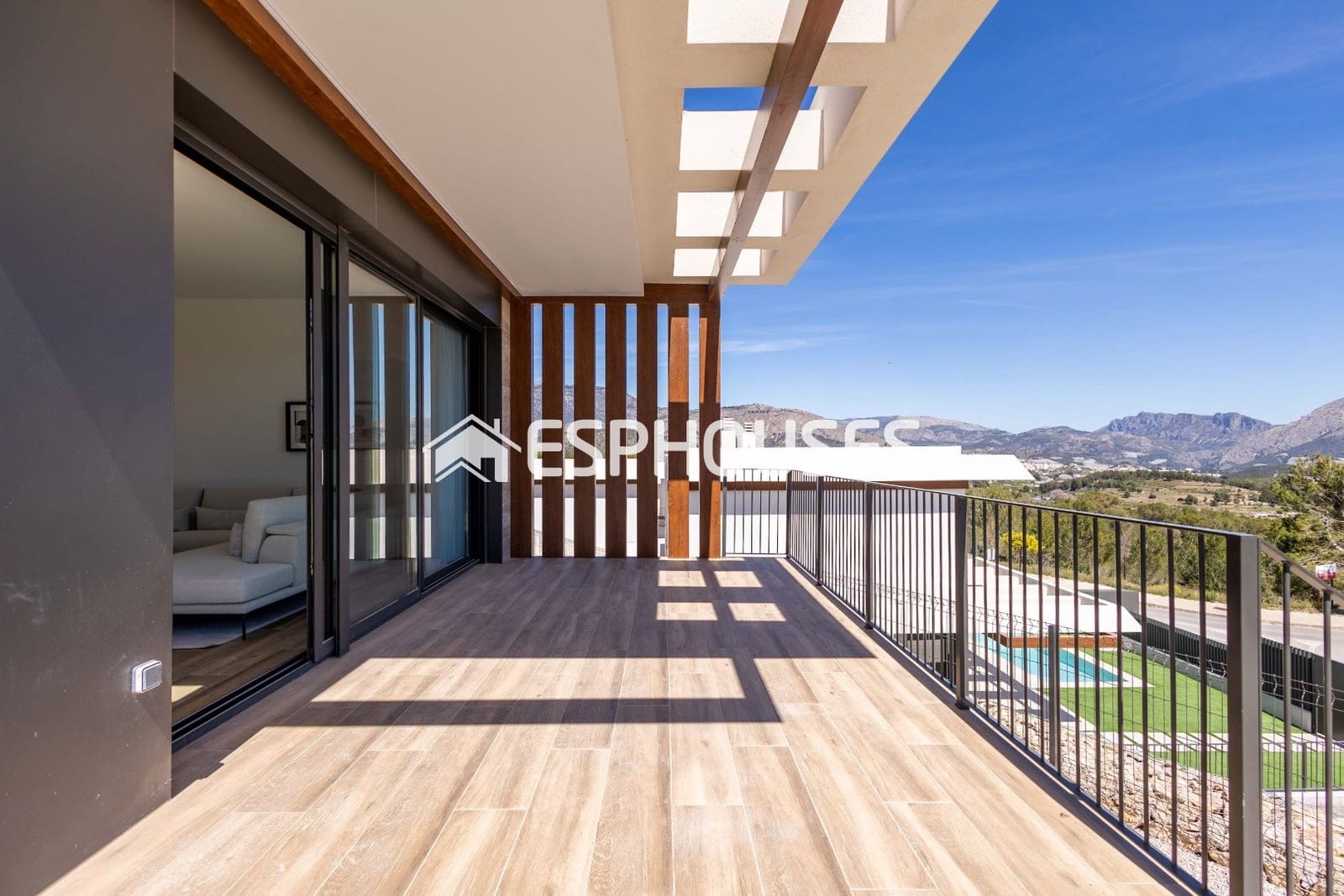 3 soveværelse Villa til salg i Polop med swimmingpool garage - € 939.000 (Ref: 9773369)
