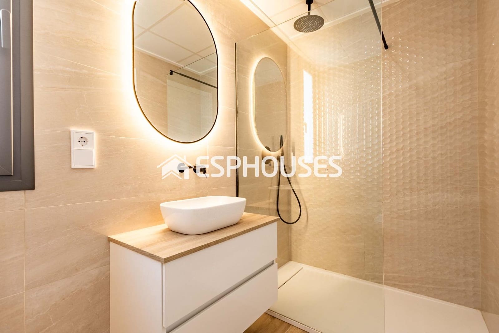 3 bedroom Villa for sale in Polop with pool garage - € 585,400 (Ref: 9773371)